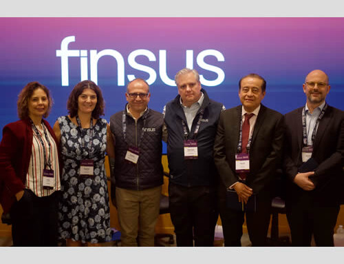 Expertos analizan el futuro de las ﬁnanzas digitales en panel de Finsus
